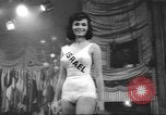 Standbild Miss-World-Wahlen London England Vereinigtes Königreich, 1960, aus Sekunde 61 historischem Filmmaterial Videoclip 65675057782