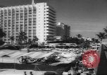 Image Gregory Peck Bal Harbour Florida USA, 1962, de la seconde 6 séquences d'archives historiques vidéo 65675057792