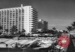 Image Gregory Peck Bal Harbour Florida USA, 1962, de la seconde 9 séquences d'archives historiques vidéo 65675057792