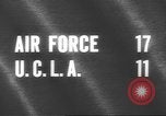 Standbild UCLA versus Air Force football Los Angeles California USA, 1962, aus Sekunde 3 historischem Filmmaterial Videoclip 65675057793