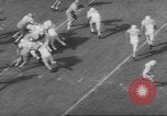 Standbild UCLA versus Air Force football Los Angeles California USA, 1962, aus Sekunde 26 historischem Filmmaterial Videoclip 65675057793