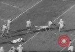 Standbild UCLA versus Air Force football Los Angeles California USA, 1962, aus Sekunde 28 historischem Filmmaterial Videoclip 65675057793