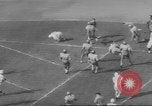 Standbild UCLA versus Air Force football Los Angeles California USA, 1962, aus Sekunde 31 historischem Filmmaterial Videoclip 65675057793