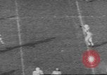Standbild UCLA versus Air Force football Los Angeles California USA, 1962, aus Sekunde 39 historischem Filmmaterial Videoclip 65675057793