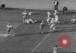 Standbild UCLA versus Air Force football Los Angeles California USA, 1962, aus Sekunde 47 historischem Filmmaterial Videoclip 65675057793