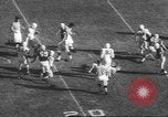 Standbild Football Game United States USA, 1962, aus Sekunde 18 historischem Filmmaterial Videoclip 65675057794