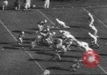 Standbild Football Game United States USA, 1962, aus Sekunde 19 historischem Filmmaterial Videoclip 65675057794