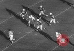 Standbild Football Game United States USA, 1962, aus Sekunde 37 historischem Filmmaterial Videoclip 65675057794