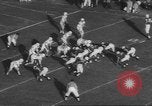 Standbild Football Game United States USA, 1962, aus Sekunde 43 historischem Filmmaterial Videoclip 65675057794