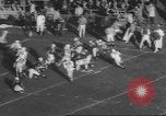 Standbild Football Game United States USA, 1962, aus Sekunde 46 historischem Filmmaterial Videoclip 65675057794
