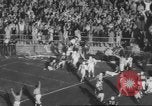 Standbild Football Game United States USA, 1962, aus Sekunde 49 historischem Filmmaterial Videoclip 65675057794