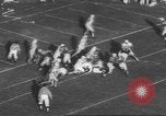 Standbild Football Game United States USA, 1962, aus Sekunde 62 historischem Filmmaterial Videoclip 65675057794