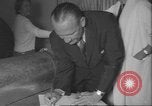Standbild Gewinner und Verlierer der Zwischenwahlen 1958 United States USA, 1958, aus Sekunde 29 historischem Filmmaterial Videoclip 65675057795