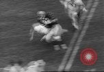 Immagine di Ivy League calcio Princeton New Jersey USA, 1960, secondo 15 filmato di repertorio 65675057802
