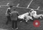 Immagine di Ivy League calcio Princeton New Jersey USA, 1960, secondo 17 filmato di repertorio 65675057802