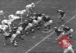Immagine di Ivy League calcio Princeton New Jersey USA, 1960, secondo 18 filmato di repertorio 65675057802