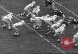 Immagine di Ivy League calcio Princeton New Jersey USA, 1960, secondo 38 filmato di repertorio 65675057802