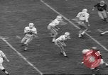 Immagine di Ivy League calcio Princeton New Jersey USA, 1960, secondo 39 filmato di repertorio 65675057802