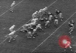 Immagine di Ivy League calcio Princeton New Jersey USA, 1960, secondo 51 filmato di repertorio 65675057802