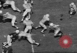 Immagine di Partita di calcio Dallas Texas USA, 1960, secondo 12 filmato di repertorio 65675057804