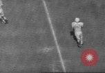 Immagine di Partita di calcio Dallas Texas USA, 1960, secondo 14 filmato di repertorio 65675057804