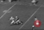 Immagine di Partita di calcio Dallas Texas USA, 1960, secondo 18 filmato di repertorio 65675057804