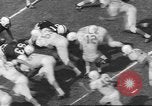 Immagine di Partita di calcio Dallas Texas USA, 1960, secondo 34 filmato di repertorio 65675057804