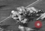 Immagine di Partita di calcio Dallas Texas USA, 1960, secondo 35 filmato di repertorio 65675057804