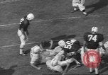 Immagine di Partita di calcio Dallas Texas USA, 1960, secondo 37 filmato di repertorio 65675057804