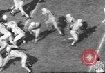 Immagine di Partita di calcio Dallas Texas USA, 1960, secondo 42 filmato di repertorio 65675057804