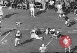 Immagine di Partita di calcio Dallas Texas USA, 1960, secondo 48 filmato di repertorio 65675057804