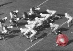 Immagine di Partita di calcio Dallas Texas USA, 1960, secondo 50 filmato di repertorio 65675057804