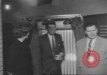 Immagine di John F Kennedy Hyannis Port Massachusetts USA, 1960, secondo 23 filmato di repertorio 65675057805