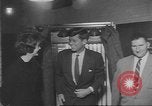 Immagine di John F Kennedy Hyannis Port Massachusetts USA, 1960, secondo 24 filmato di repertorio 65675057805