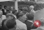 Immagine di John F Kennedy Hyannis Port Massachusetts USA, 1960, secondo 35 filmato di repertorio 65675057805