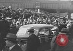 Standbild Abraham Lincoln Brigade begrüßte zu Hause New York City USA, 1938, aus Sekunde 18 historischem Filmmaterial Videoclip 65675057809