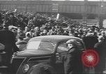 Standbild Abraham Lincoln Brigade begrüßte zu Hause New York City USA, 1938, aus Sekunde 20 historischem Filmmaterial Videoclip 65675057809