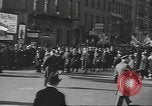 Standbild Abraham Lincoln Brigade begrüßte zu Hause New York City USA, 1938, aus Sekunde 23 historischem Filmmaterial Videoclip 65675057809