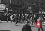 Standbild Abraham Lincoln Brigade begrüßte zu Hause New York City USA, 1938, aus Sekunde 24 historischem Filmmaterial Videoclip 65675057809