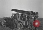 Standbild test Raketenwerfer Elsass Frankreich, 1944, aus Sekunde 17 historischem Filmmaterial Videoclip 65675057851