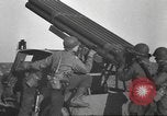 Standbild test Raketenwerfer Elsass Frankreich, 1944, aus Sekunde 54 historischem Filmmaterial Videoclip 65675057851
