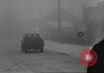 Standbild Schlacht in den Ardennen in Belgien während Zweiten Weltkrieg Belgien, 1945, aus Sekunde 20 historischem Filmmaterial Videoclip 65675057852
