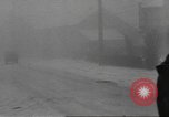 Standbild Schlacht in den Ardennen in Belgien während Zweiten Weltkrieg Belgien, 1945, aus Sekunde 24 historischem Filmmaterial Videoclip 65675057852