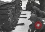 Standbild Schlacht in den Ardennen in Belgien während Zweiten Weltkrieg Belgien, 1945, aus Sekunde 43 historischem Filmmaterial Videoclip 65675057852