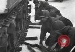 Standbild Schlacht in den Ardennen in Belgien während Zweiten Weltkrieg Belgien, 1945, aus Sekunde 47 historischem Filmmaterial Videoclip 65675057852