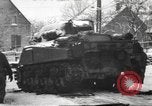 Standbild Schlacht in den Ardennen in Belgien während Zweiten Weltkrieg Belgien, 1945, aus Sekunde 51 historischem Filmmaterial Videoclip 65675057852