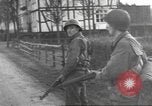 Image 8e Division d'infanterie Wurdinghausen Allemagne, 1945, de la seconde 13 séquences d'archives historiques vidéo 65675057853