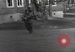 Standbild 8th Infantry Division Wurdinghausen Deutschland, 1945, aus Sekunde 33 historischem Filmmaterial Videoclip 65675057854
