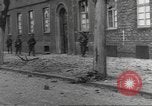 Standbild 35th Infantry Division Herne Deutschland, 1945, aus Sekunde 18 historischem Filmmaterial Videoclip 65675057856