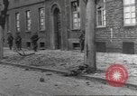 Standbild 35th Infantry Division Herne Deutschland, 1945, aus Sekunde 19 historischem Filmmaterial Videoclip 65675057856